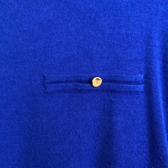 REMOVING Cable & Gauge Royal Blue Sweater - Picture 4 of 6